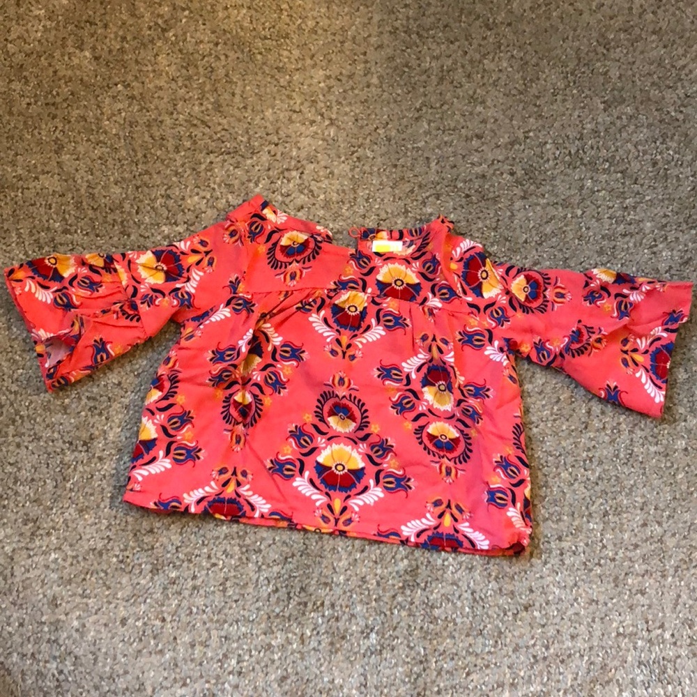 Adorable bell sleeve top
